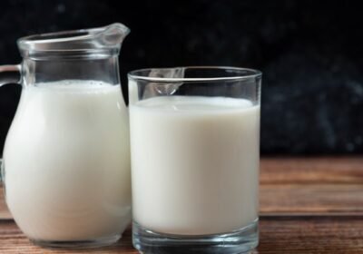 Защо изливането на млякото в кухненската мивка е грешка